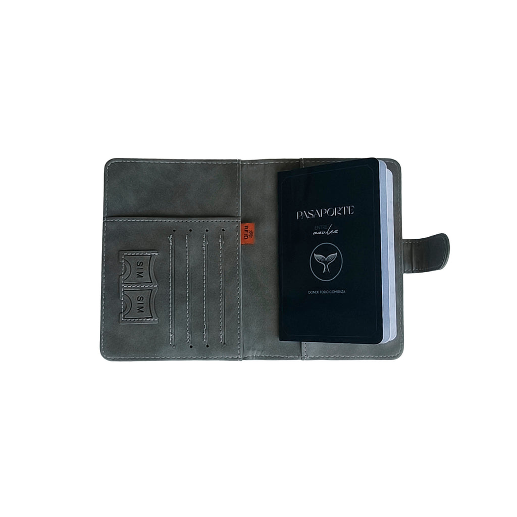 Pasaporte Gris Entre Azules